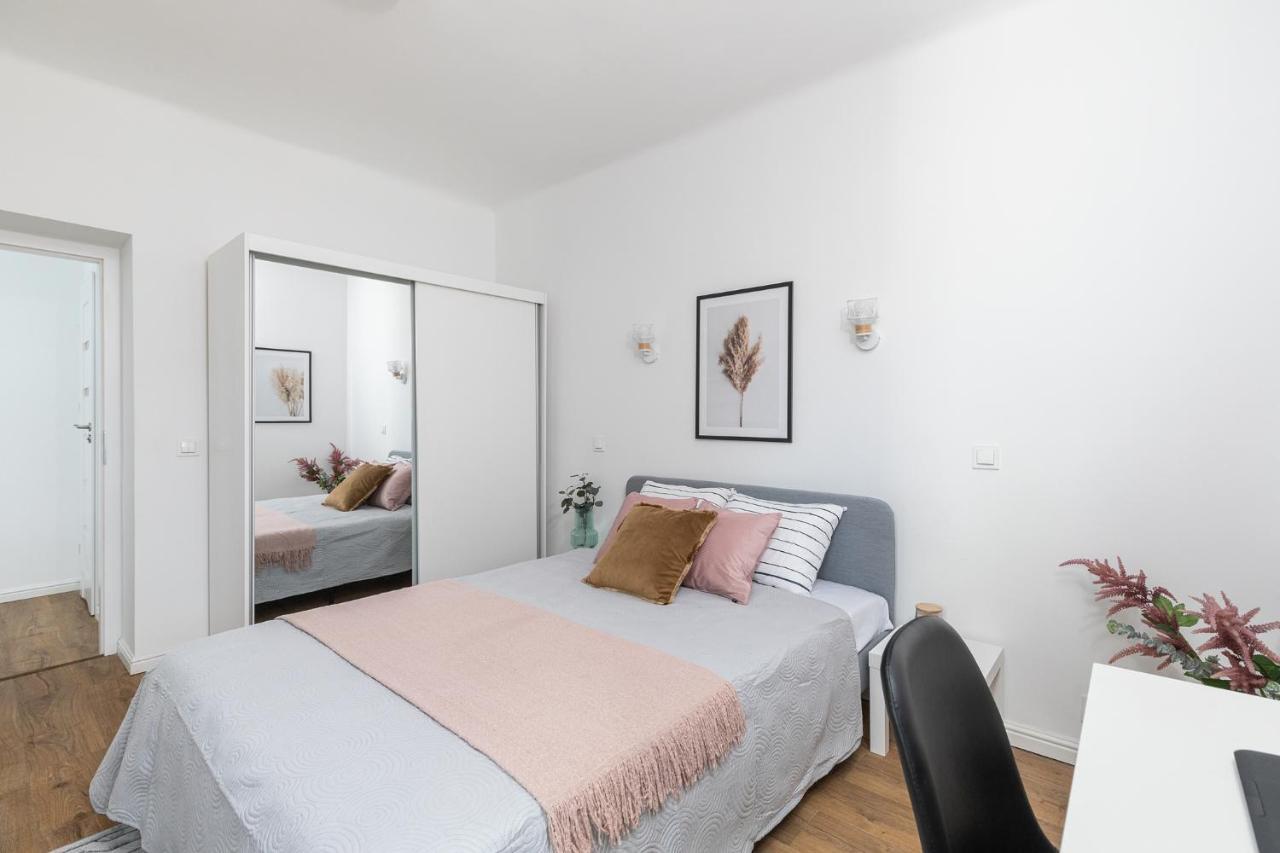 Superapart Nowolipki 23, Unwind In Urban Chic Apartament Warsaw Ngoại thất bức ảnh